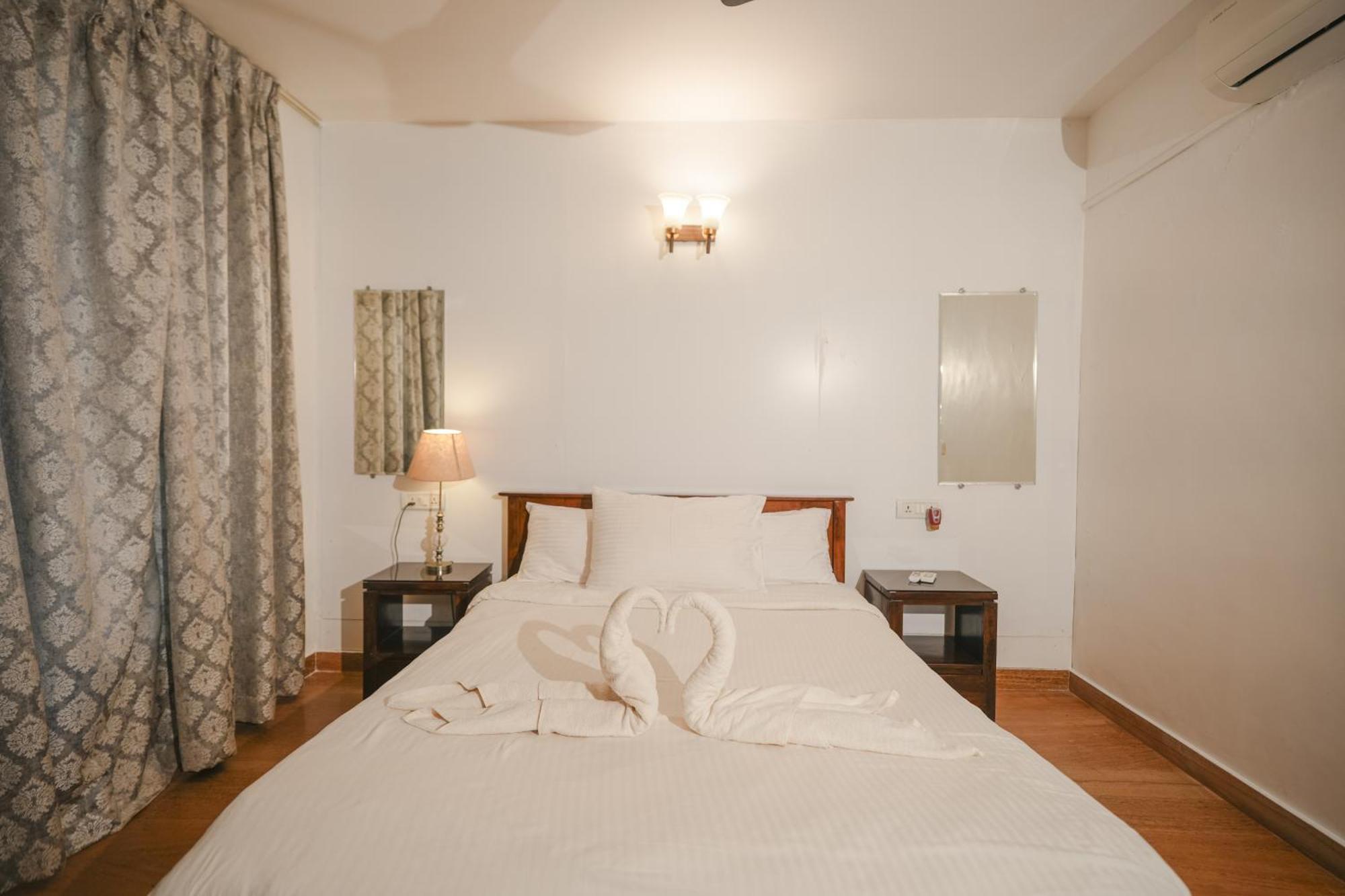 Villa M - Jia 3- 3Bhk In Candolim, Pool Facing, Near Beach, Breakfast Included Εξωτερικό φωτογραφία