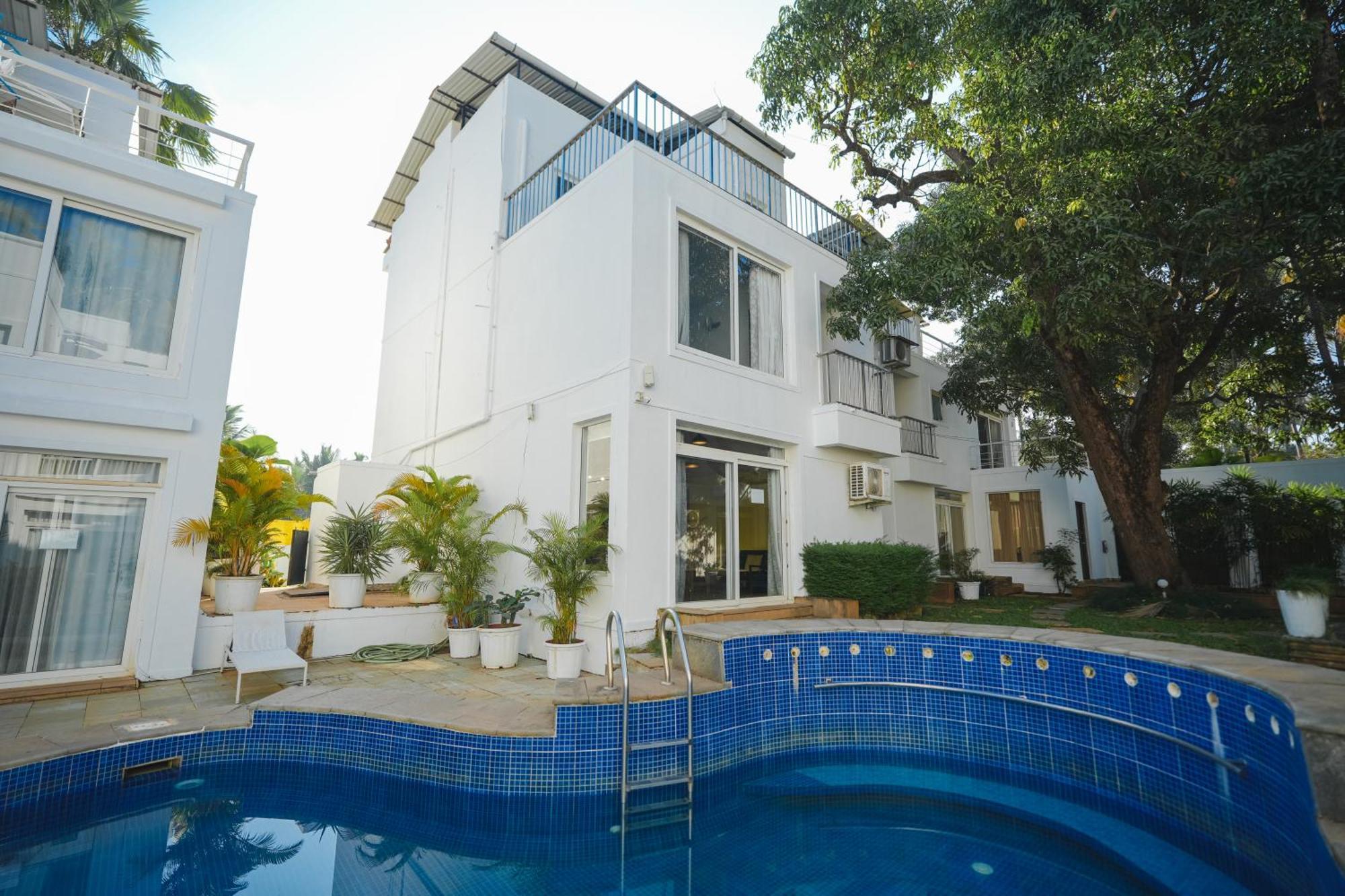Villa M - Jia 3- 3Bhk In Candolim, Pool Facing, Near Beach, Breakfast Included Εξωτερικό φωτογραφία
