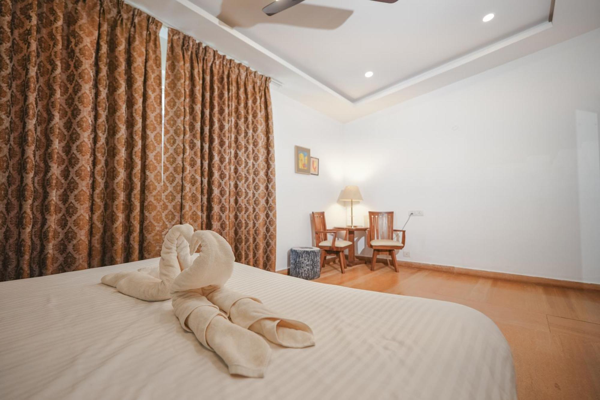 Villa M - Jia 3- 3Bhk In Candolim, Pool Facing, Near Beach, Breakfast Included Εξωτερικό φωτογραφία